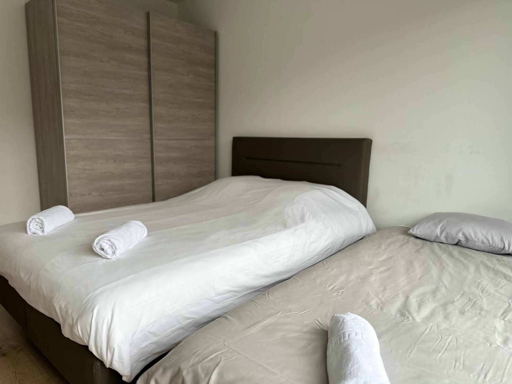 Furnished 2 Bedroom Apartment In City Center — Photos 2